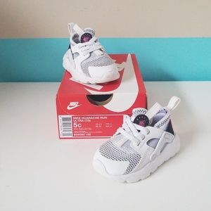 Toddler Nike Huarache Run size 5